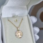 Χρυσό Μενταγιόν με τον Ζυγό Κ14